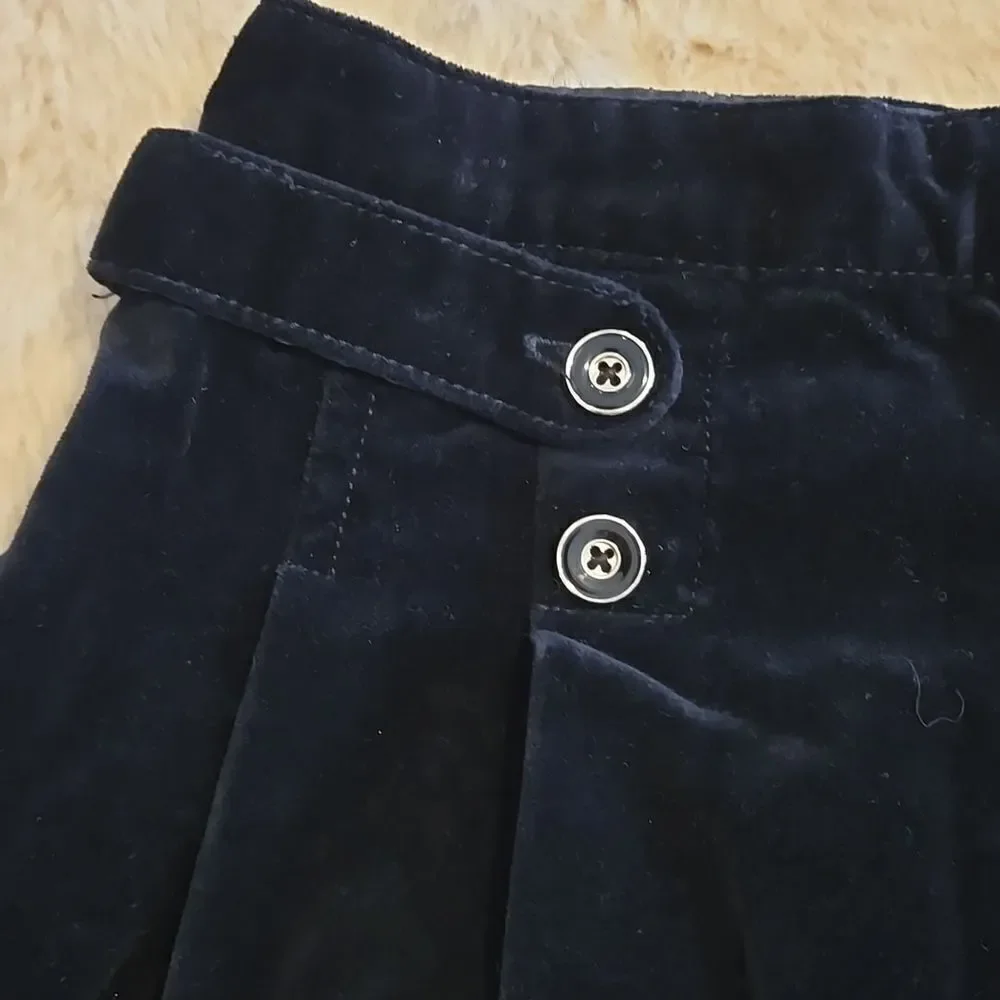 JANIE AND JACK BLACK VELVET PLEATED SKIRT, SIZE 12-18 MONTHS